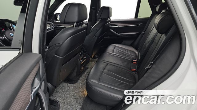 BMW X5 2017 — photo 11