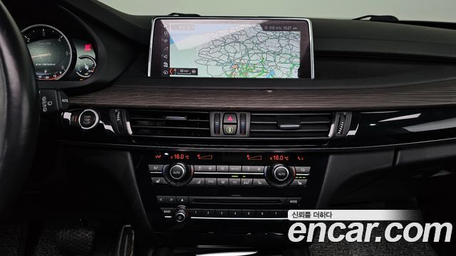 BMW X5 2017 — photo 14