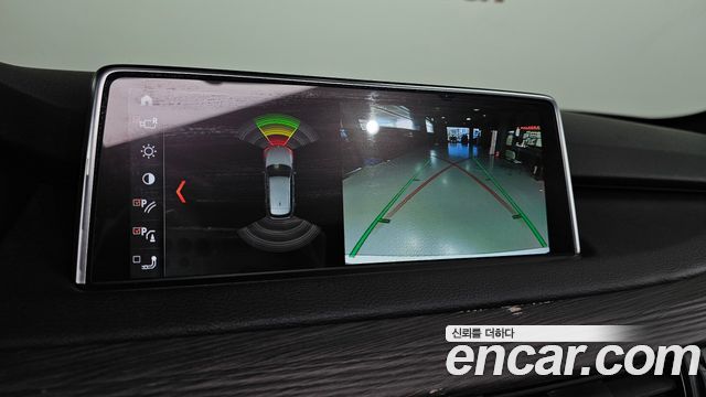 BMW X5 2017 — photo 15