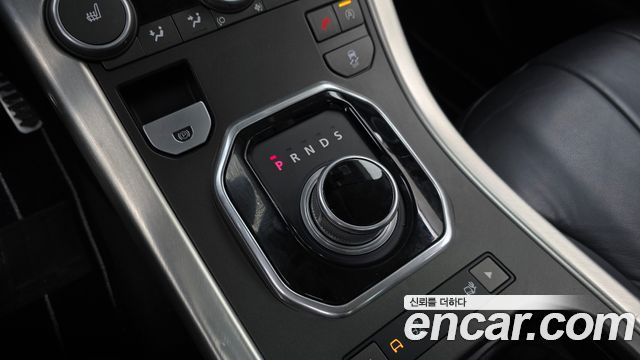 Land Rover Range Rover Evoque 2016 — photo 9