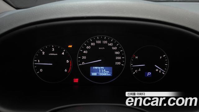 Hyundai Starex 2019 — photo 11