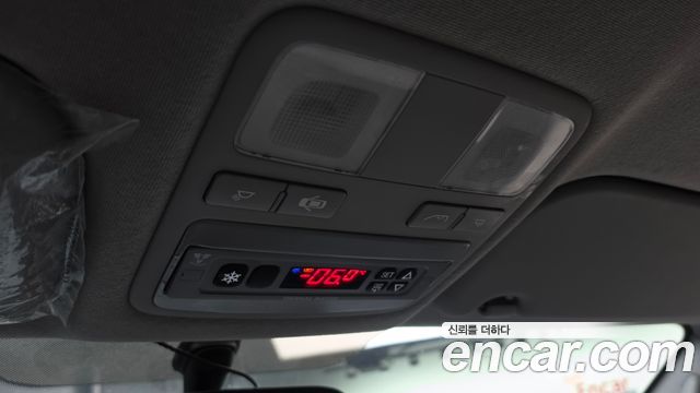 Hyundai Starex 2019 — photo 22