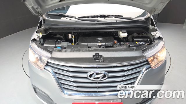 Hyundai Starex 2019 — photo 24