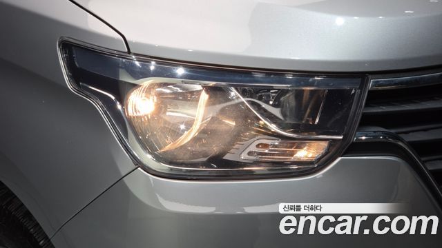Hyundai Starex 2019 — photo 8