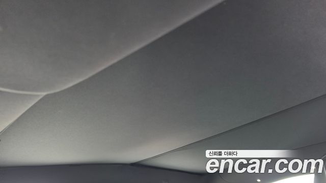 Tesla Model Y 2026 — photo 18