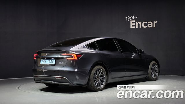 Tesla Model 3 2025 — photo 2