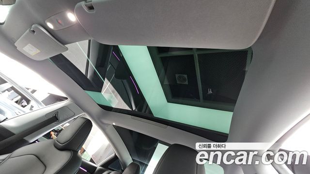Tesla Model 3 2025 — photo 19