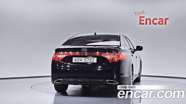Hyundai Grandeur 2015 — photo 4