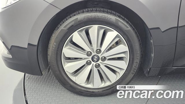 Hyundai Grandeur 2015 — photo 5