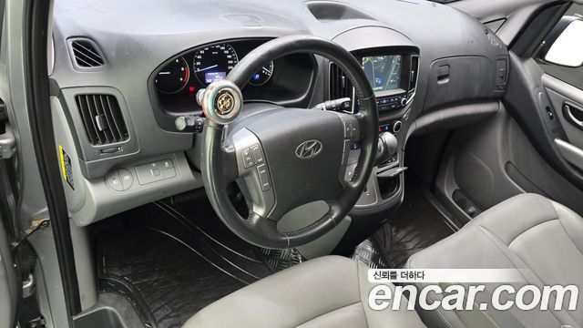 Hyundai Starex 2019 — photo 7