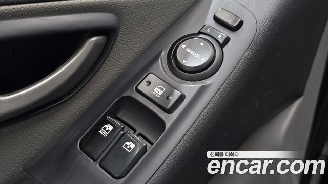 Hyundai Starex 2019 — photo 13