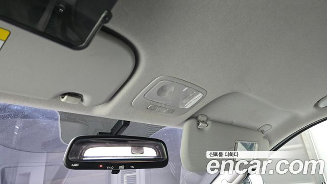 Hyundai Starex 2019 — photo 18