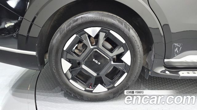 Kia Canival 2023 — photo 5