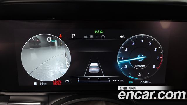 Kia Canival 2023 — photo 11