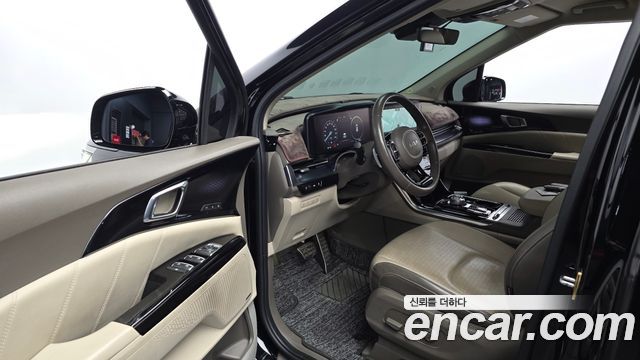 Kia Canival 2023 — photo 13