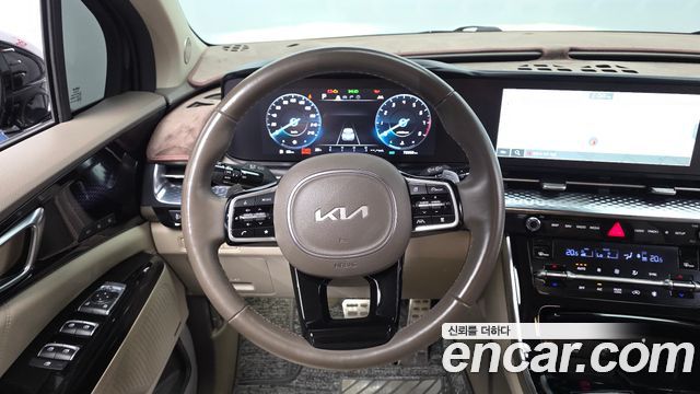 Kia Canival 2023 — photo 19