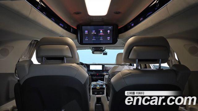 Kia Canival 2023 — photo 28