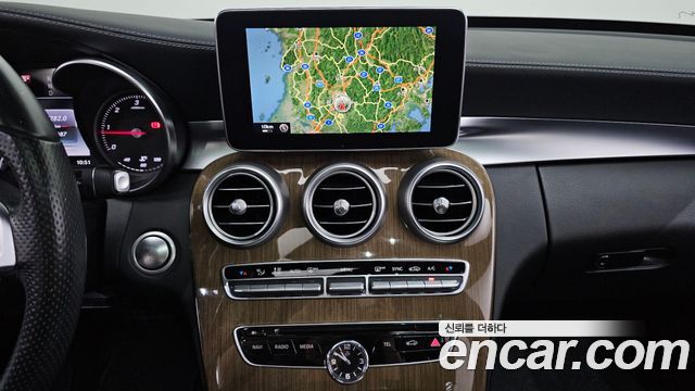 Mercedes-Benz C-Class 2016 — photo 13