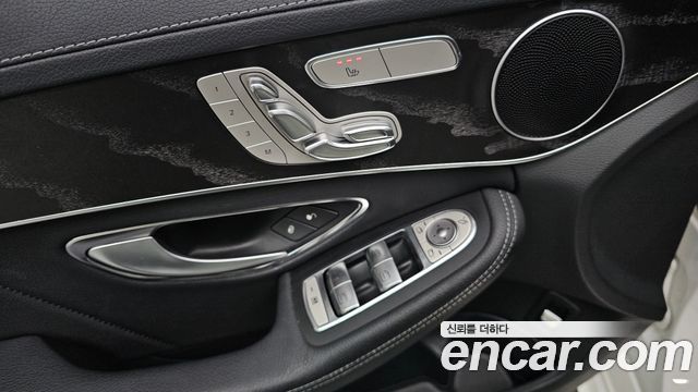 Mercedes-Benz C-Class 2016 — photo 17