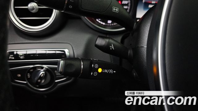 Mercedes-Benz C-Class 2016 — photo 18