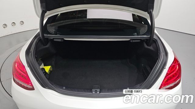 Mercedes-Benz C-Class 2016 — photo 20