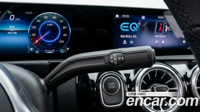 Mercedes-Benz EQA 2026 — photo 9