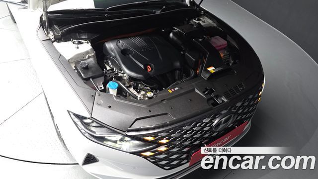 Hyundai Grandeur 2023 — photo 6
