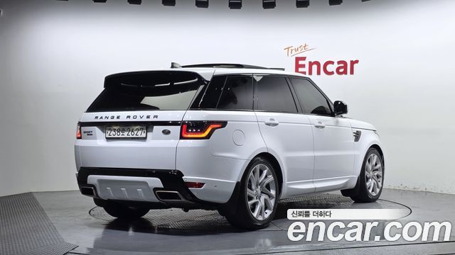 Land Rover Range Rover Sport 2019 — photo 2
