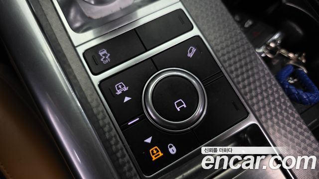 Land Rover Range Rover Sport 2019 — photo 25