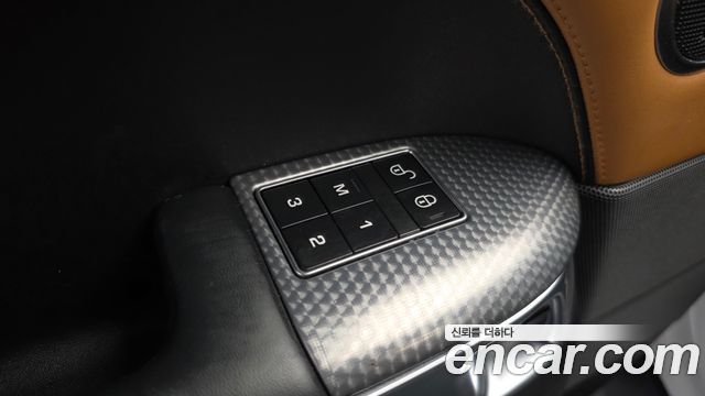 Land Rover Range Rover Sport 2019 — photo 32