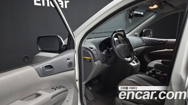 Kia Canival 2013 — photo 10