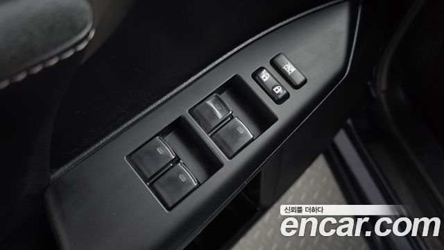 Lexus CT200h 2018 — photo 28