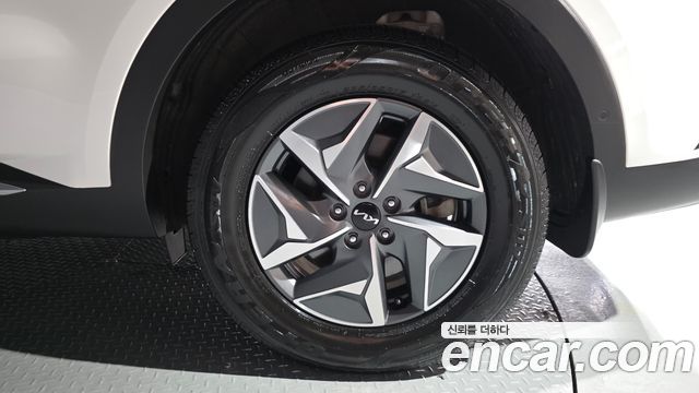 Kia Sorento 2023 — photo 7