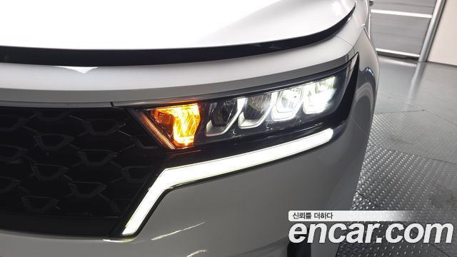 Kia Sorento 2023 — photo 8