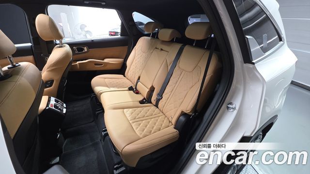 Kia Sorento 2023 — photo 16