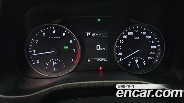 Hyundai AVANTE 2018 — photo 11