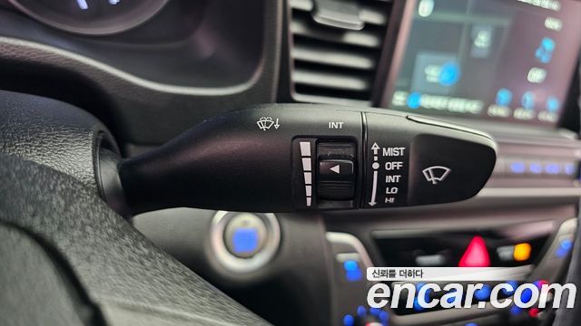 Hyundai AVANTE 2018 — photo 27