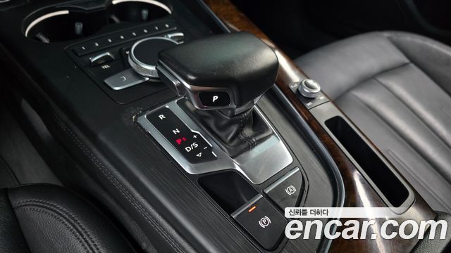 Audi A4 2016 — photo 12
