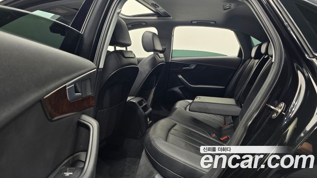 Audi A4 2016 — photo 18