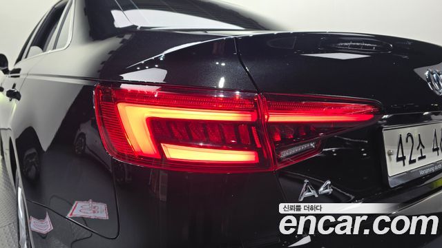 Audi A4 2016 — photo 9