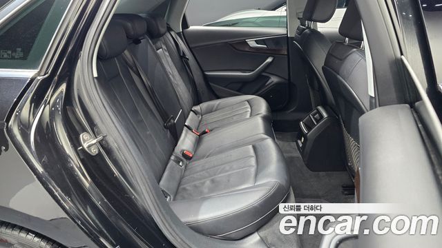 Audi A4 2016 — photo 16