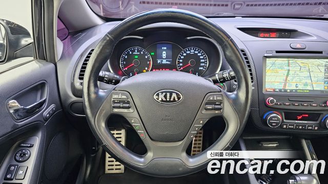 Kia K3 2013 — photo 19