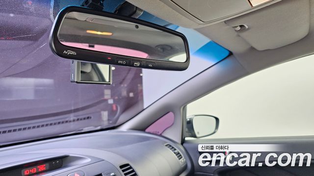 Kia K3 2013 — photo 24
