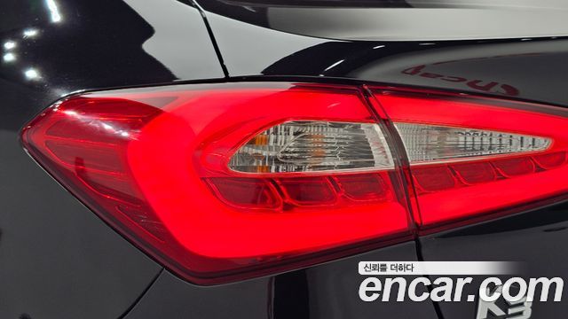 Kia K3 2013 — photo 9