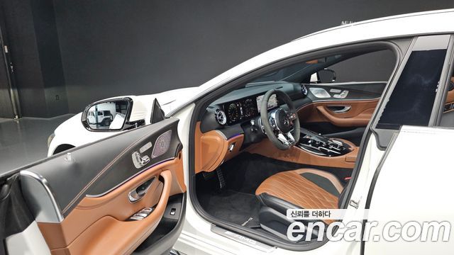 Mercedes-Benz AMG GT 2021 — photo 13