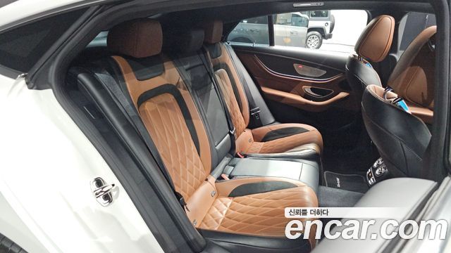 Mercedes-Benz AMG GT 2021 — photo 17