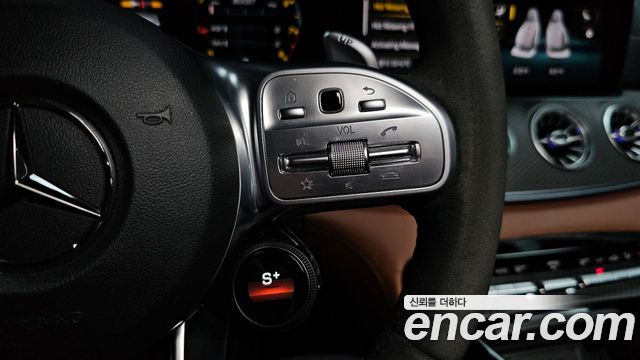 Mercedes-Benz AMG GT 2021 — photo 30