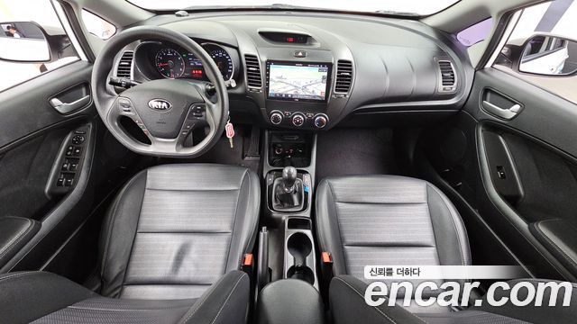 Kia K3 2017 — photo 10