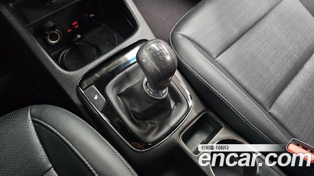 Kia K3 2017 — photo 12
