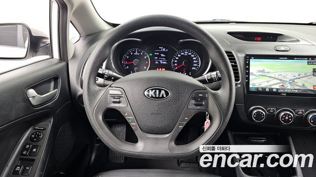 Kia K3 2017 — photo 19